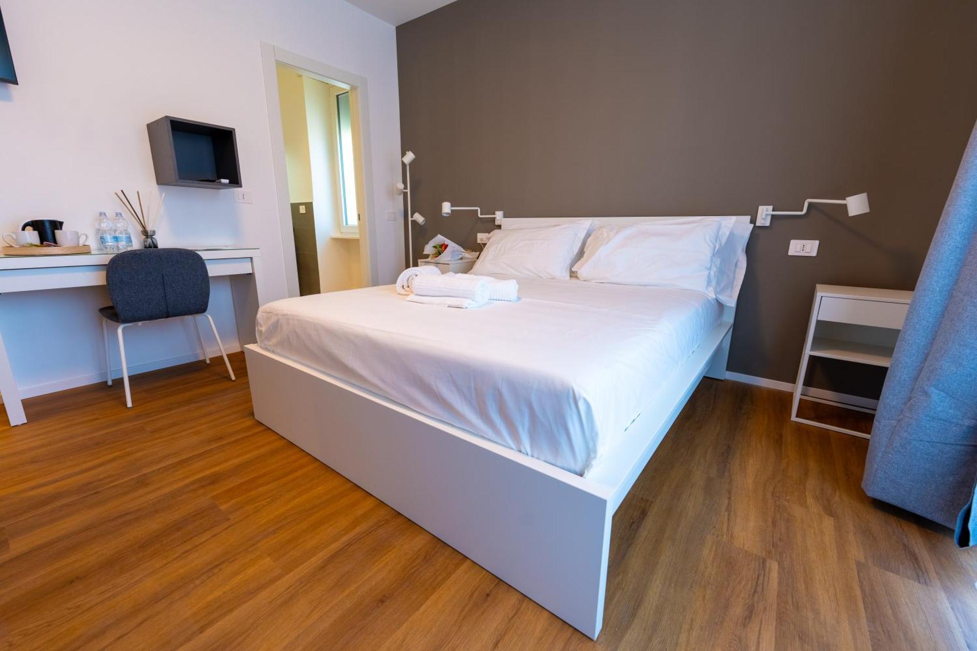 Near Vatican, Irnerio 47 Guest House Rome Exterior photo